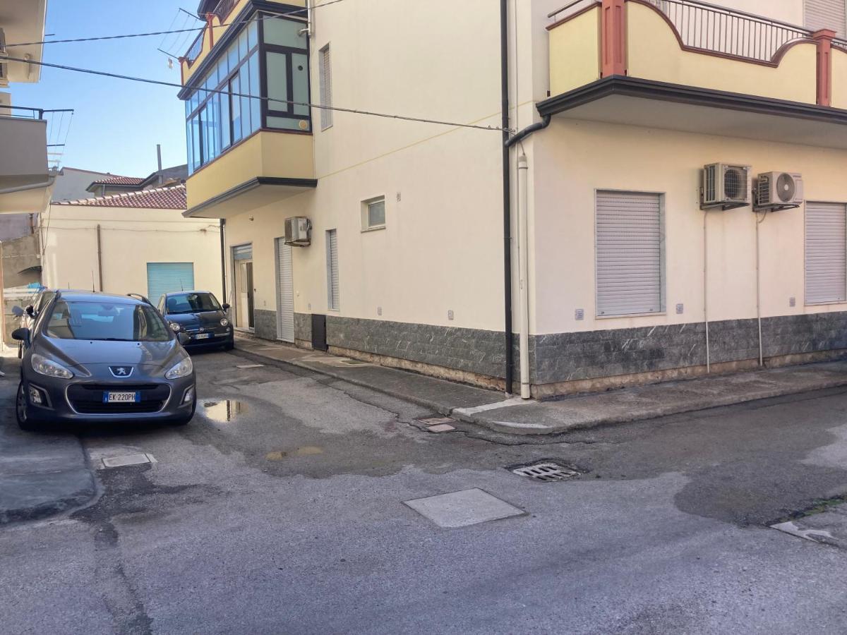 Villa Il Glicine Capo dʼOrlando Exterior foto